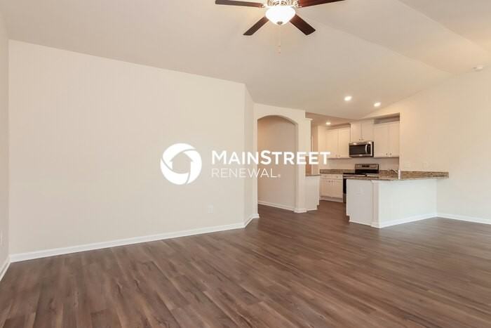 118 Pillow Ln - Photo 4 of 16