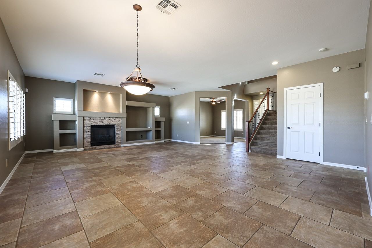 26462 N 165th Dr - Photo 5 of 46