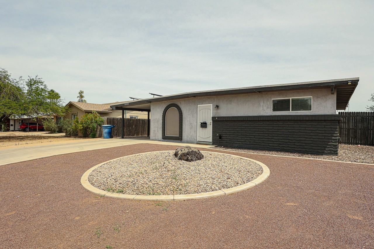 3935 S Beck Ave - Photo 2 of 27