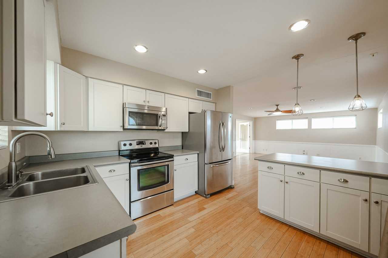 3935 S Beck Ave - Photo 7 of 27
