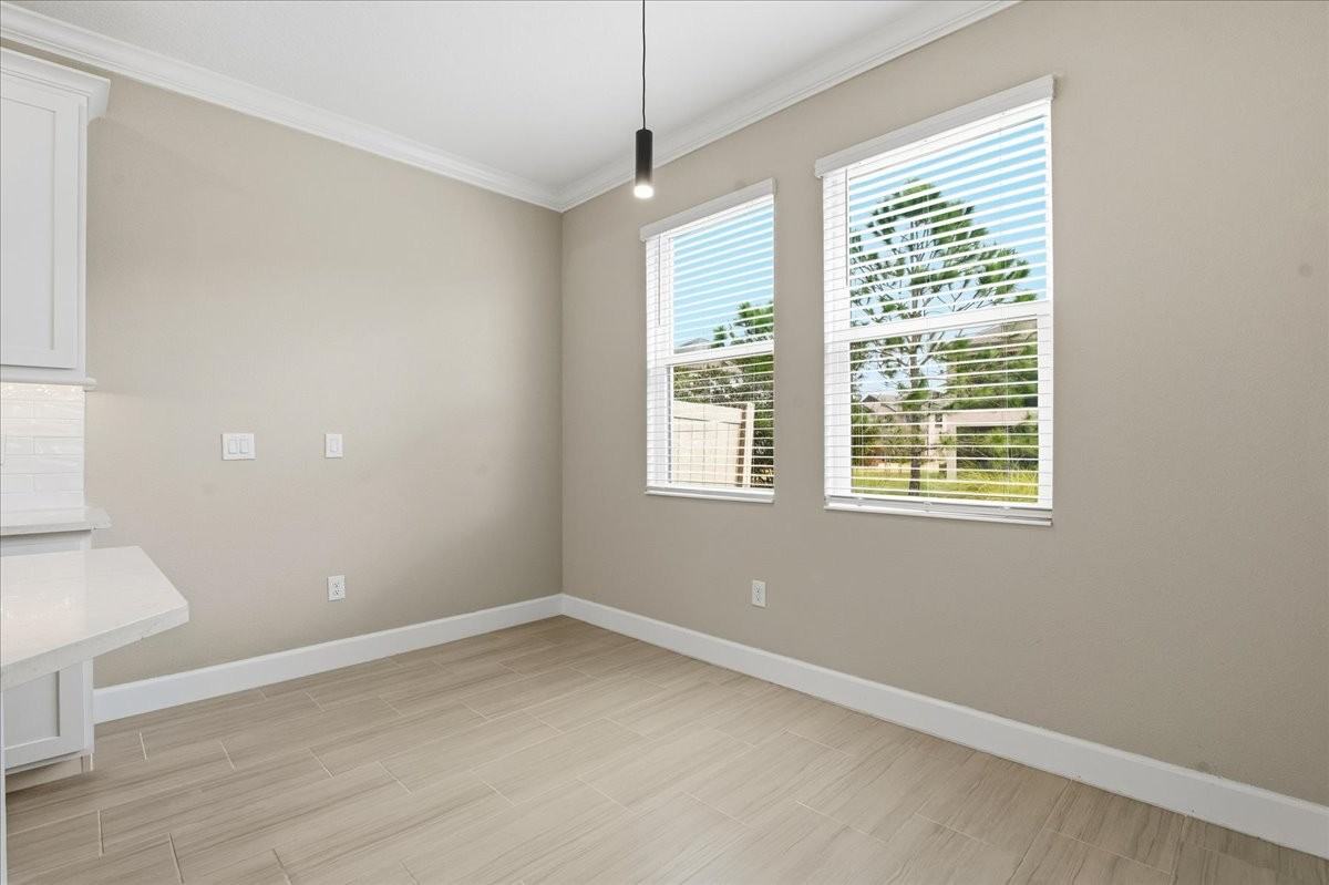 4664 Lagona Ln - Photo 3 of 50