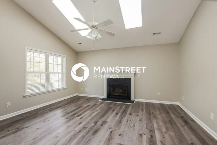 1704 Dunneman Ct - Photo 3 of 16