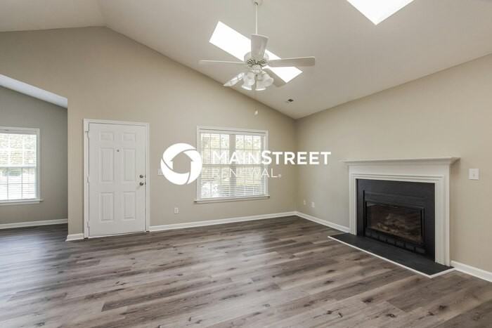 1704 Dunneman Ct - Photo 4 of 16