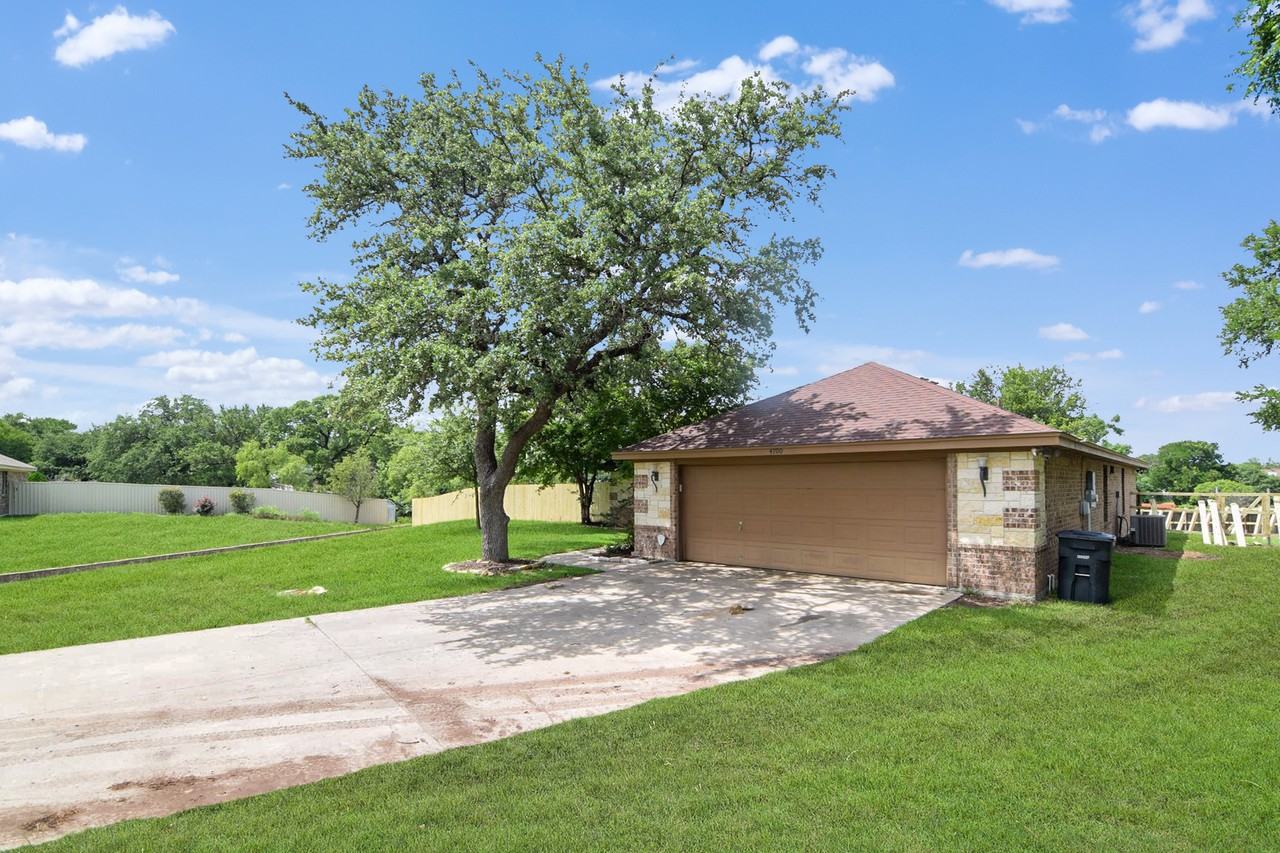 4700 Bear Riv - Photo 2 of 21