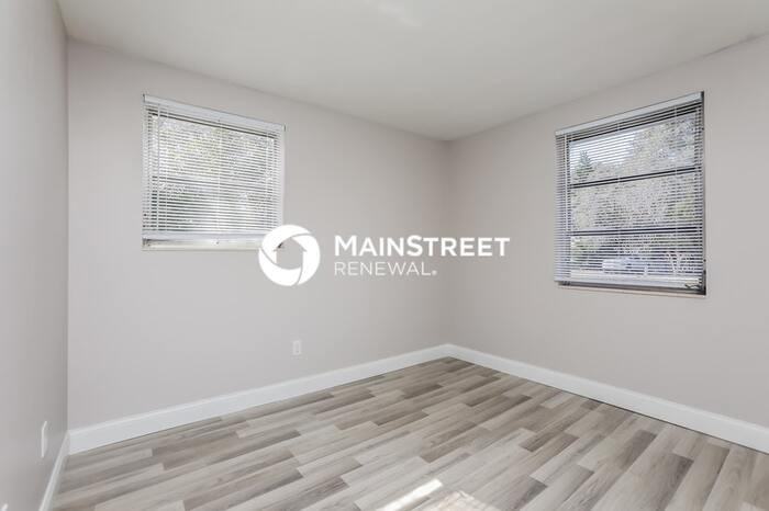 2261 Conway Dr - Photo 7 of 16