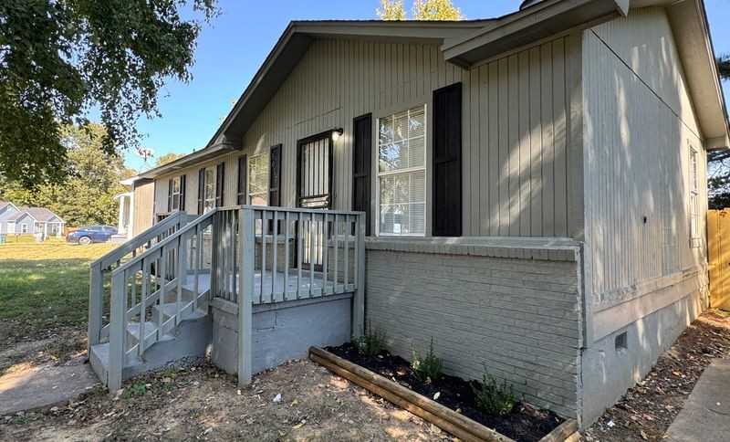 5018 Deneen Dr - Photo 2 of 15