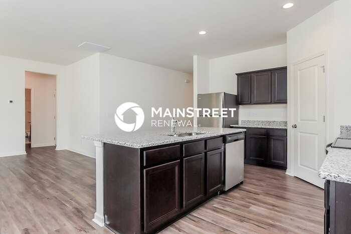 121 Quincy Meadow Ave - Photo 6 of 17