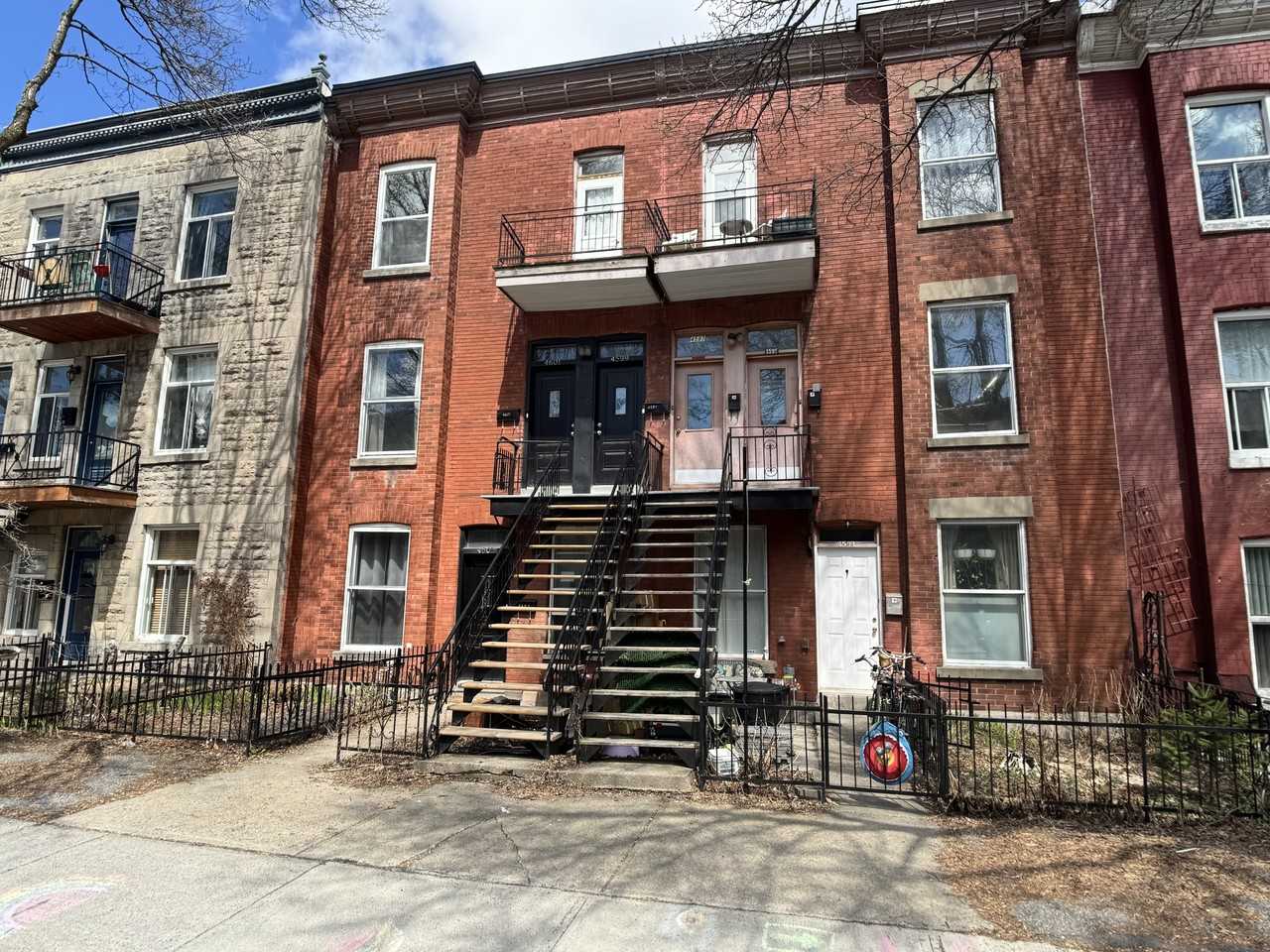 4603 Avenue de l'Esplanade - Photo 6 of 27