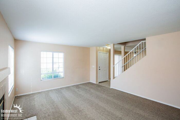 504 Rafkin Pl - Photo 5 of 12