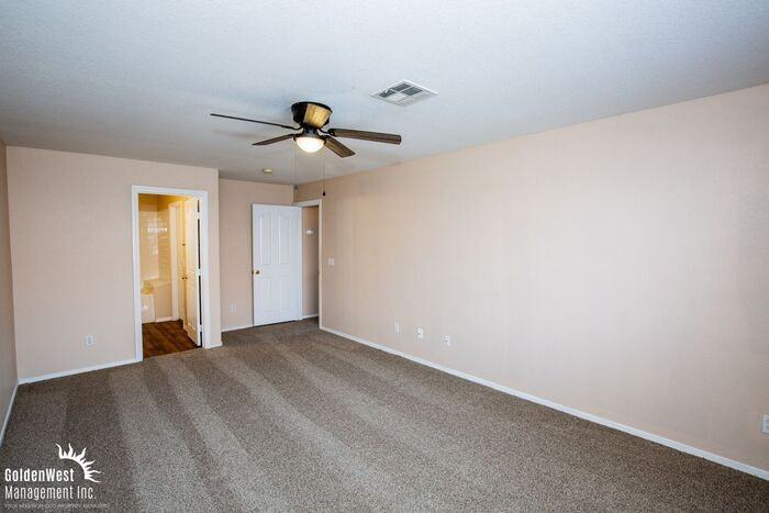 504 Rafkin Pl - Photo 7 of 12