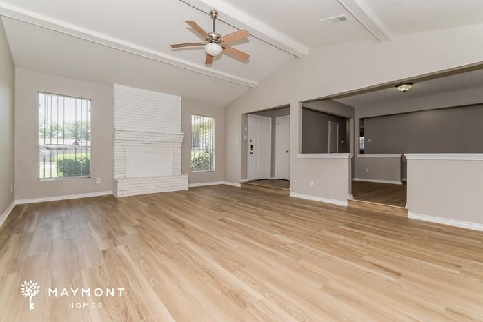 11317 Mccree Rd - Photo 5 of 14