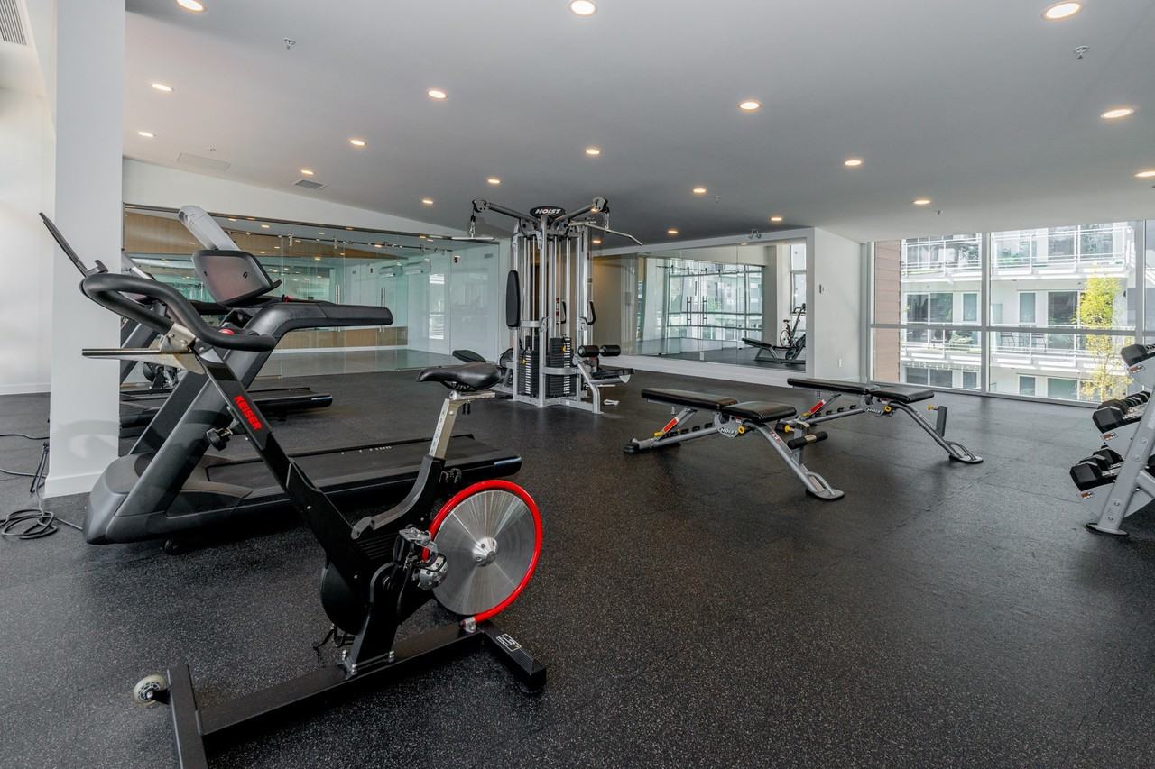 105 Boulevard #608 - Photo 5 of 40