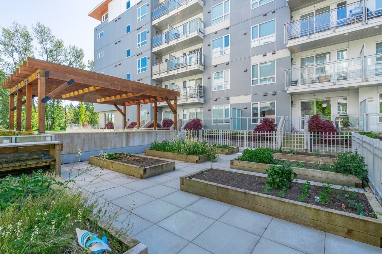 105 Boulevard #608 - Photo 6 of 40