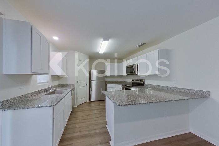 21262 Quesada Ave - Photo 6 of 23
