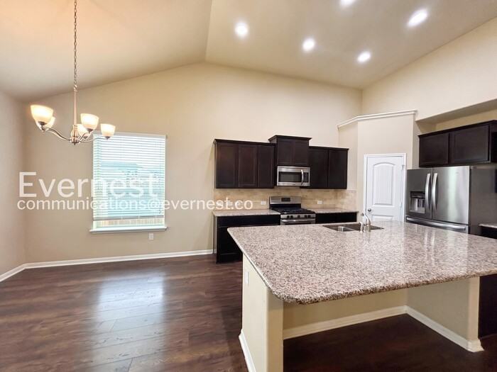 1974 Mexia Dr - Photo 3 of 22