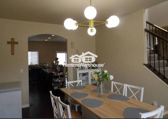 6422 Stingray Ln - Photo 5 of 23