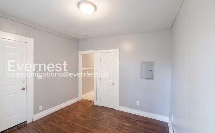 32 Woodlawn Dr #2 - Photo 4 of 19