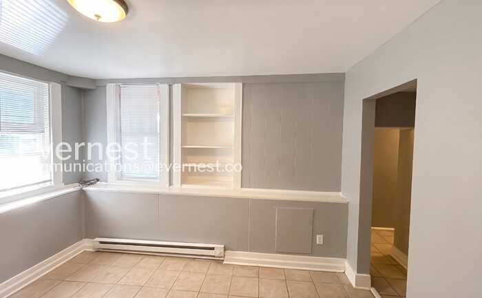 32 Woodlawn Dr #2 - Photo 7 of 19
