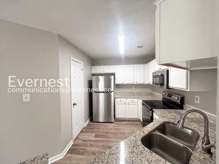 1011 Painted Desert Ln - Photo 6 of 24