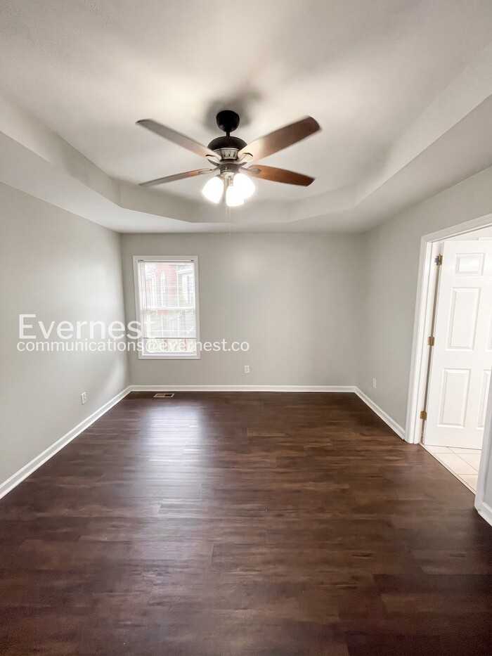 901 Avery Green Ct - Photo 6 of 16