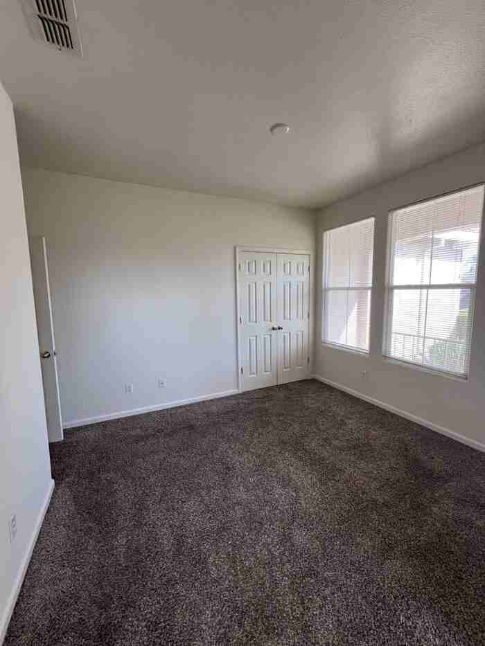 5016 Cleveland Bay Way - Photo 7 of 17