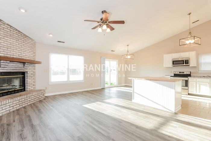 1932 Herford Dr - Photo 6 of 20