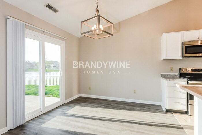1932 Herford Dr - Photo 7 of 20