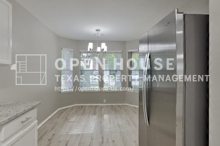 6011 Baldwin Elm St - Photo 6 of 20