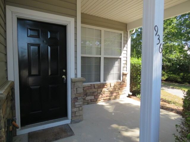 936 Cinnamon Dr - Photo 4 of 13