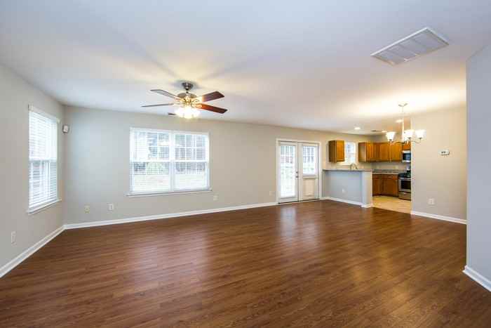 10420 Haddington Dr Nw - Photo 4 of 40