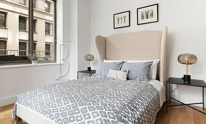 Wall St #2118 - Photo 4 of 9