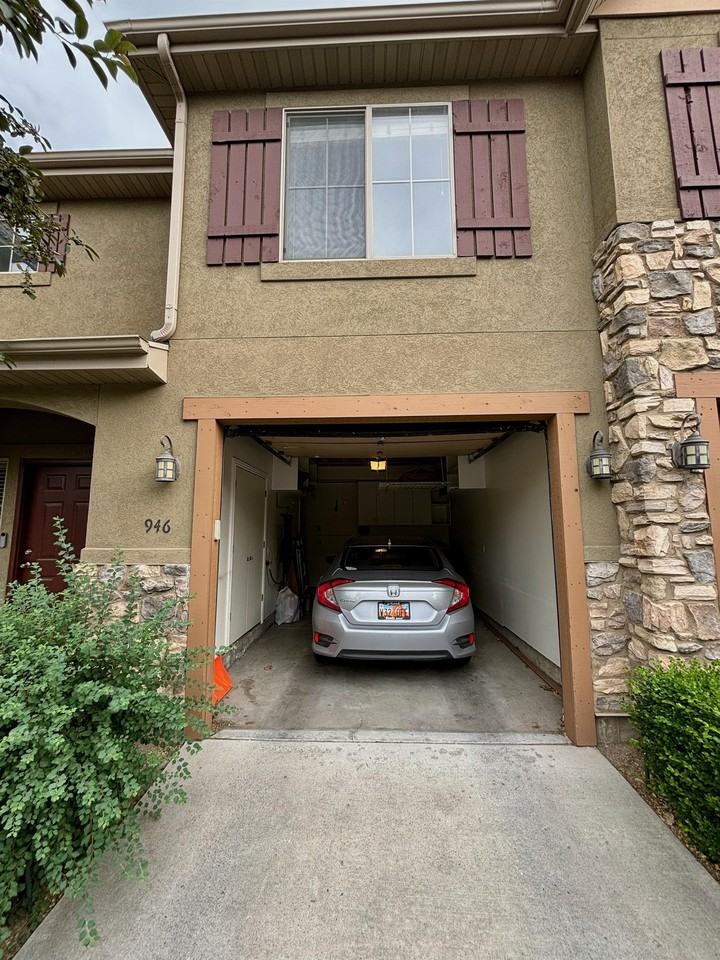 946 E 6795 S #1 - Photo 2 of 30