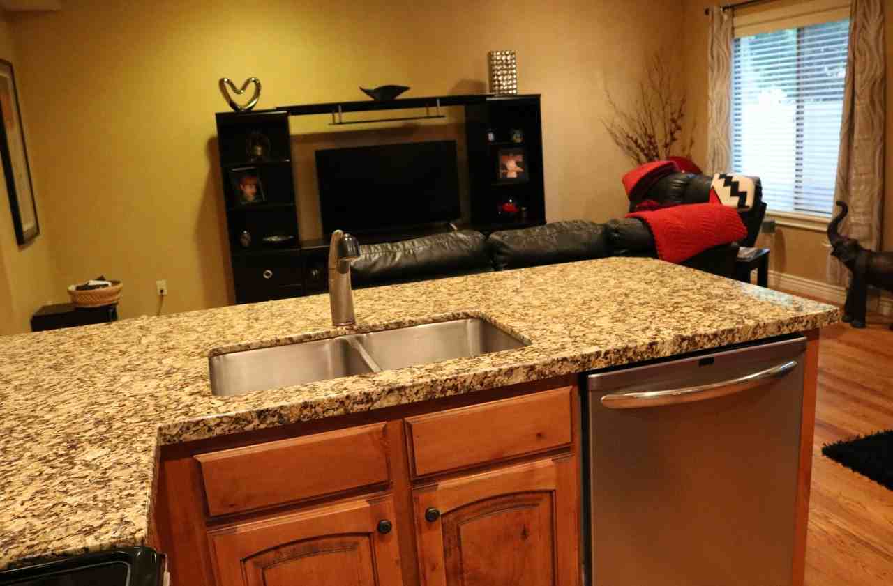 946 E 6795 S #1 - Photo 4 of 30