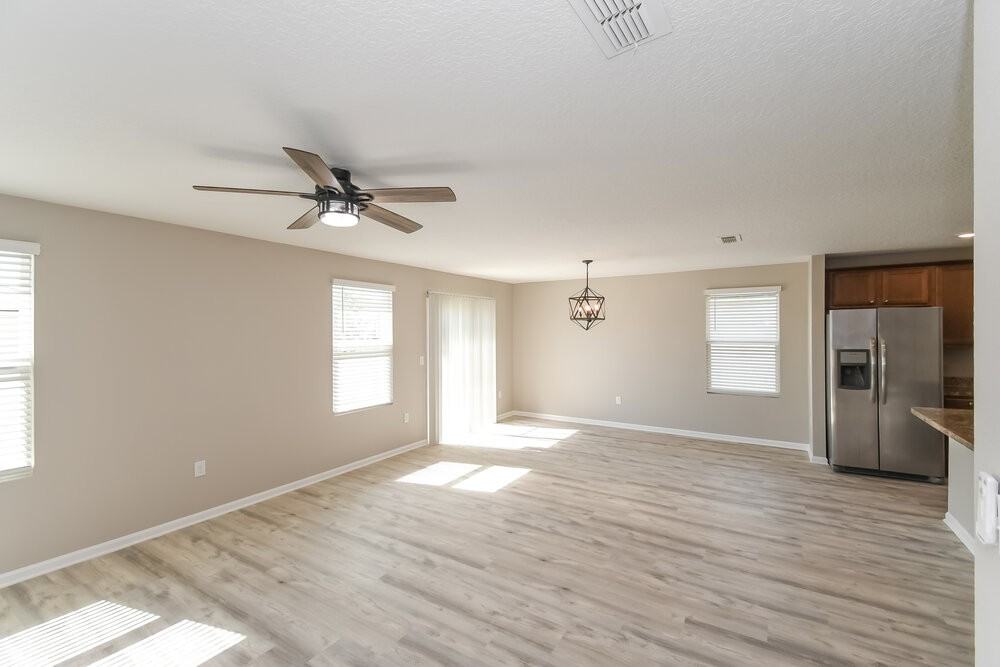 2283 Pebble Point Dr - Photo 5 of 16