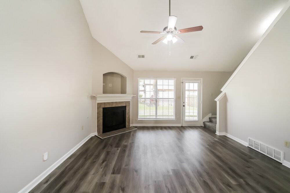 4880 Briona St - Photo 5 of 17