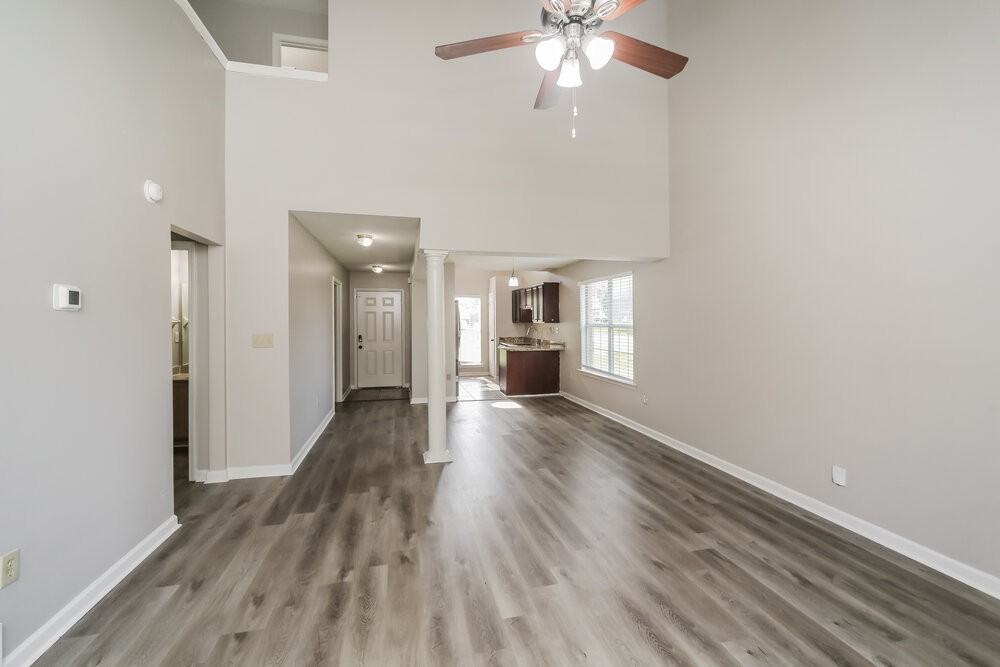 4880 Briona St - Photo 7 of 17