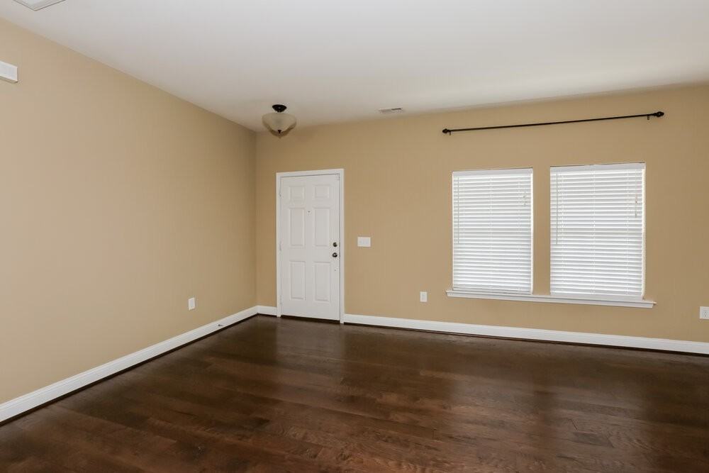 4700 Kiddle Ln - Photo 2 of 20