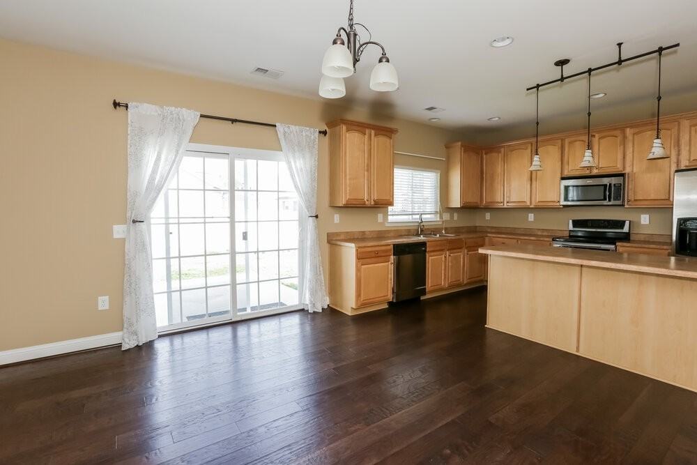 4700 Kiddle Ln - Photo 5 of 20