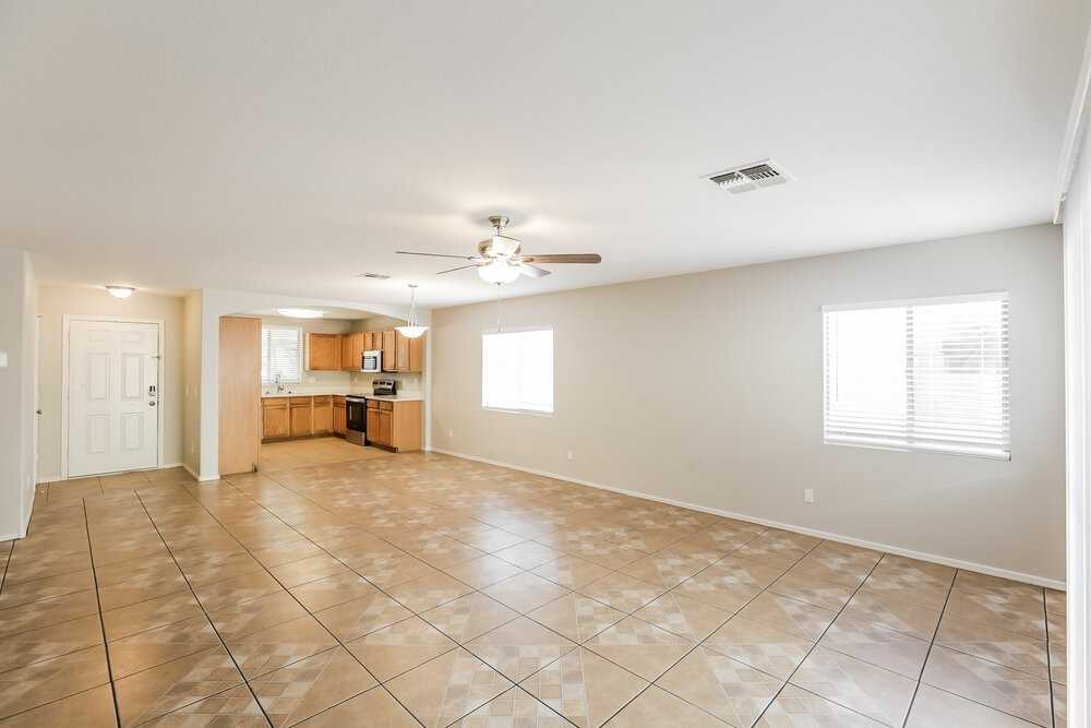 2650 S 84th Dr - Photo 4 of 16