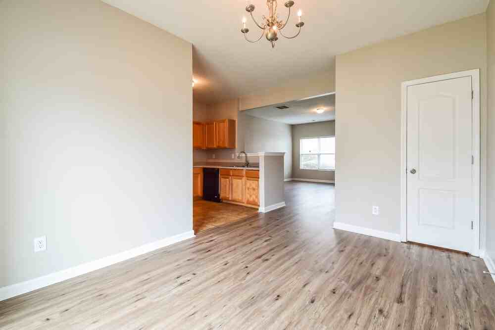 2285 Bigwood Trl - Photo 7 of 17