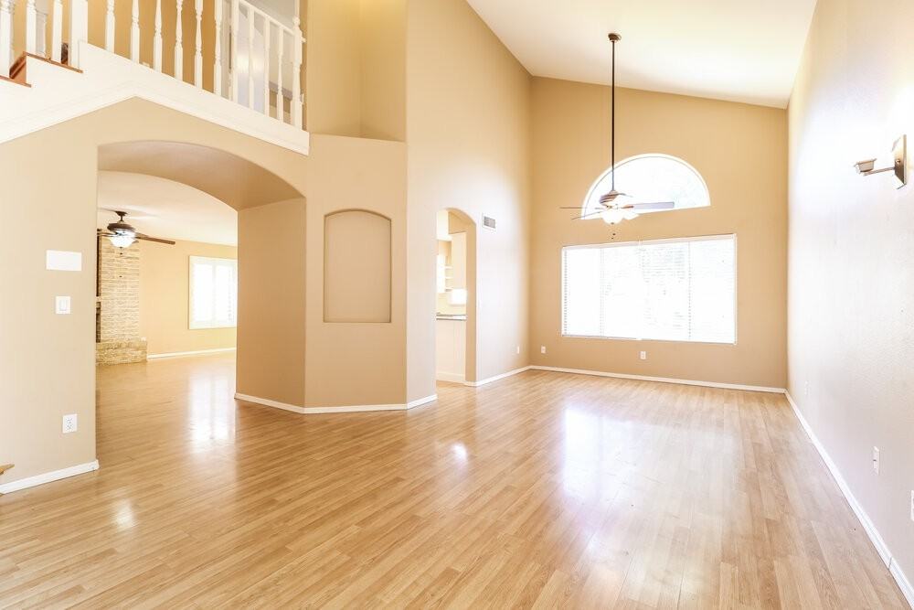 5174 W Geronimo St - Photo 5 of 16