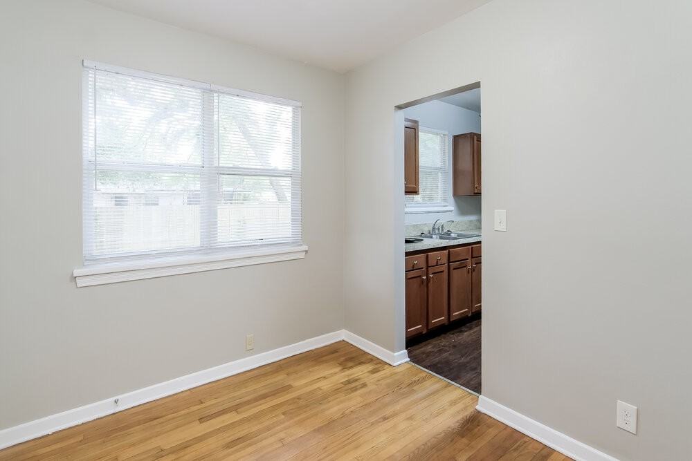 6020 Woodside Dr - Photo 6 of 16