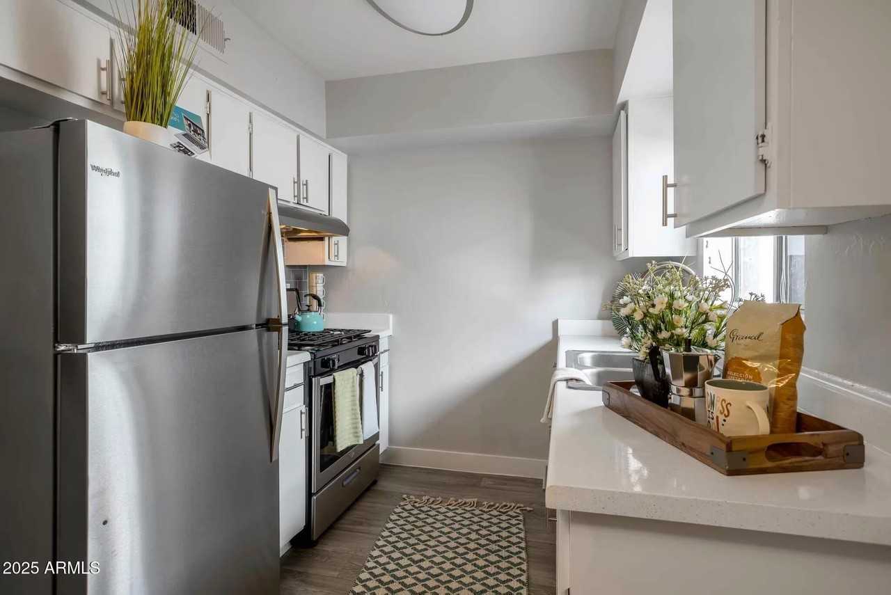 2627 N 45th Ave #2C - Photo 3 of 24