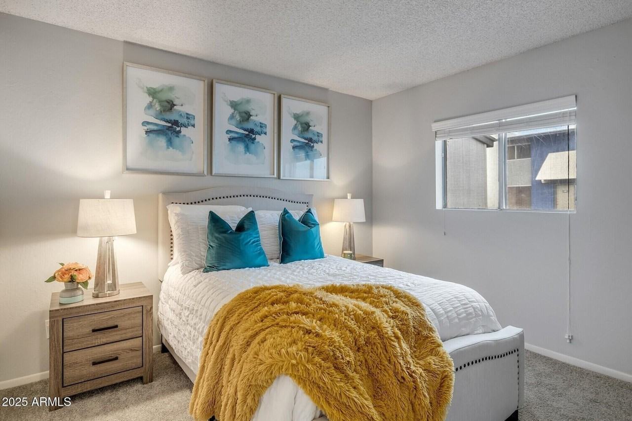 2627 N 45th Ave #2C - Photo 7 of 24