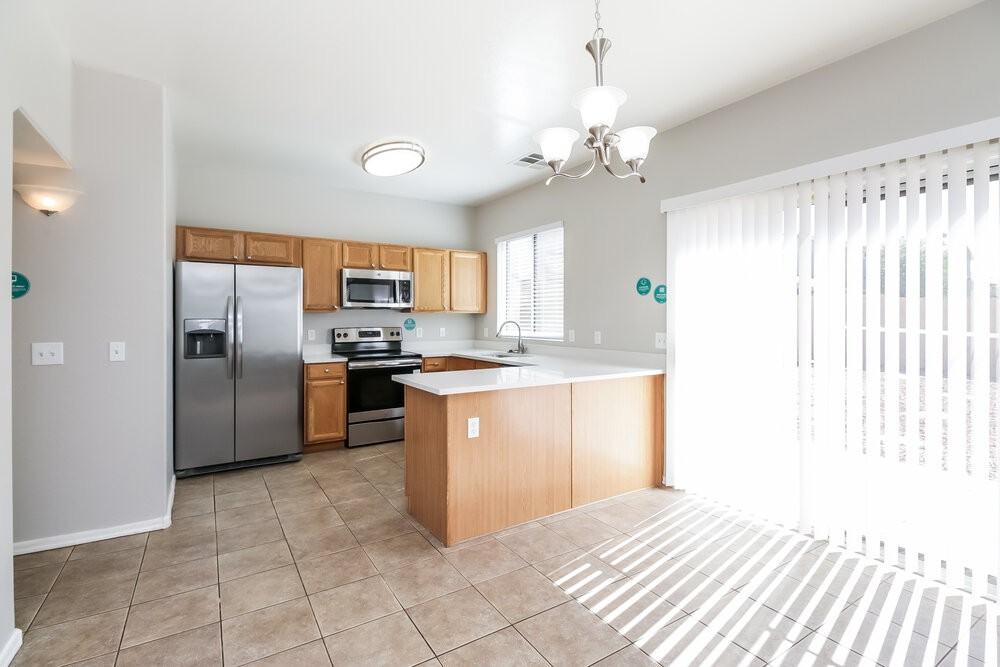 3917 W Minton St - Photo 6 of 17