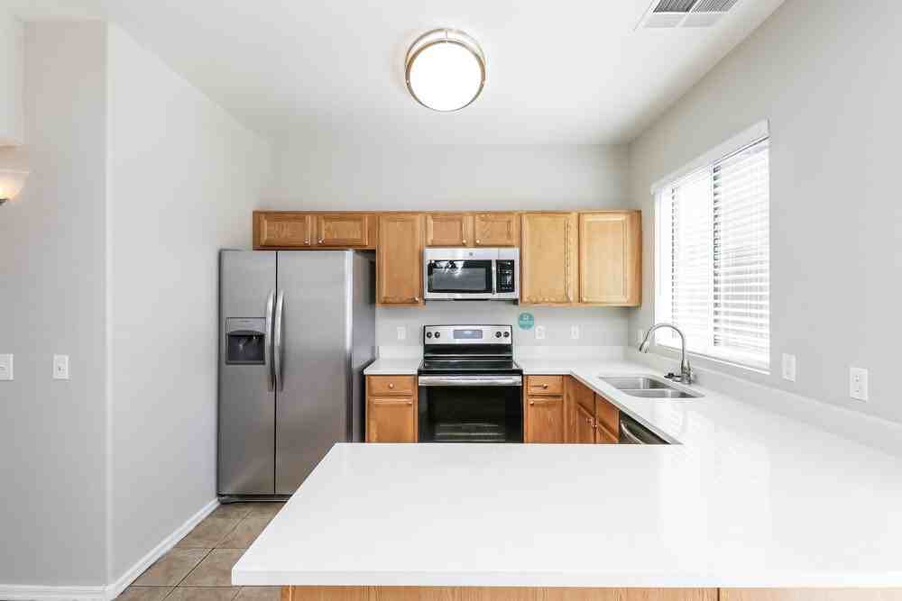 3917 W Minton St - Photo 7 of 17
