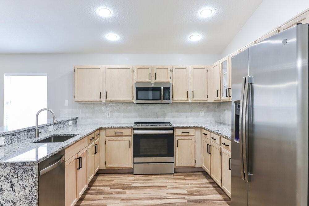 1318 Brahma Dr - Photo 5 of 16