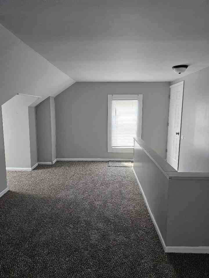 7283 Minock St - Photo 3 of 11