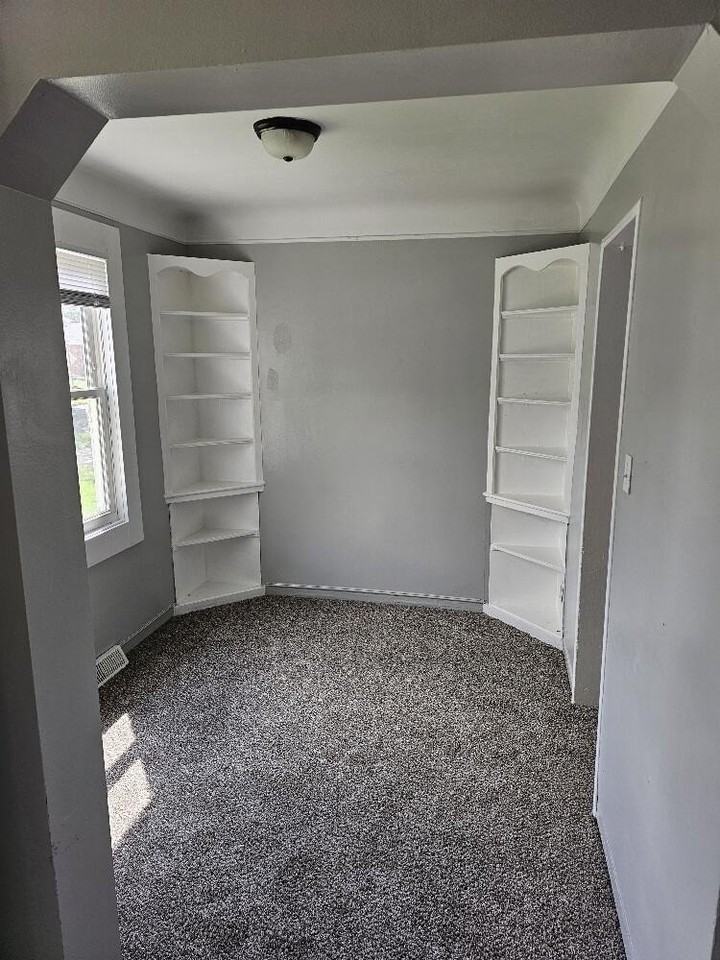 7283 Minock St - Photo 7 of 11