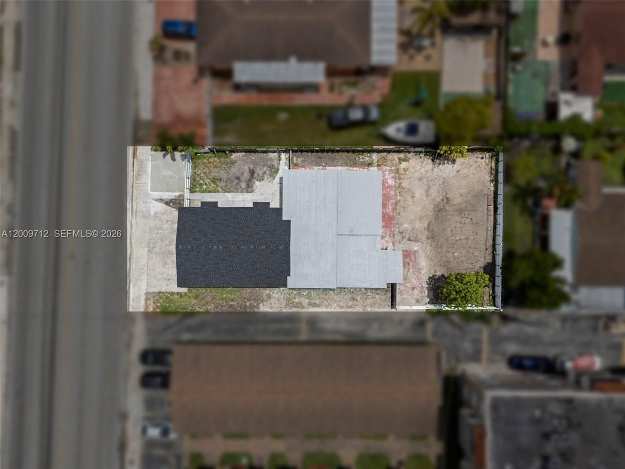 1368 W 29th St #2 - Photo 4 of 19